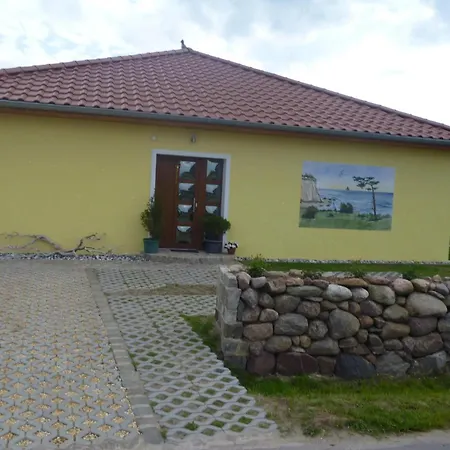 Moderne Erdgeschosswohnung Mit Blick Auf Hiddensee Apartment Dranske